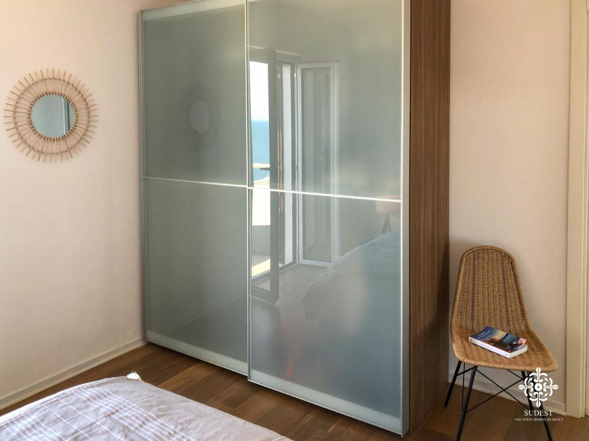 Апартаменты Infinito - Attico Sul Mare Вьесте Экстерьер фото